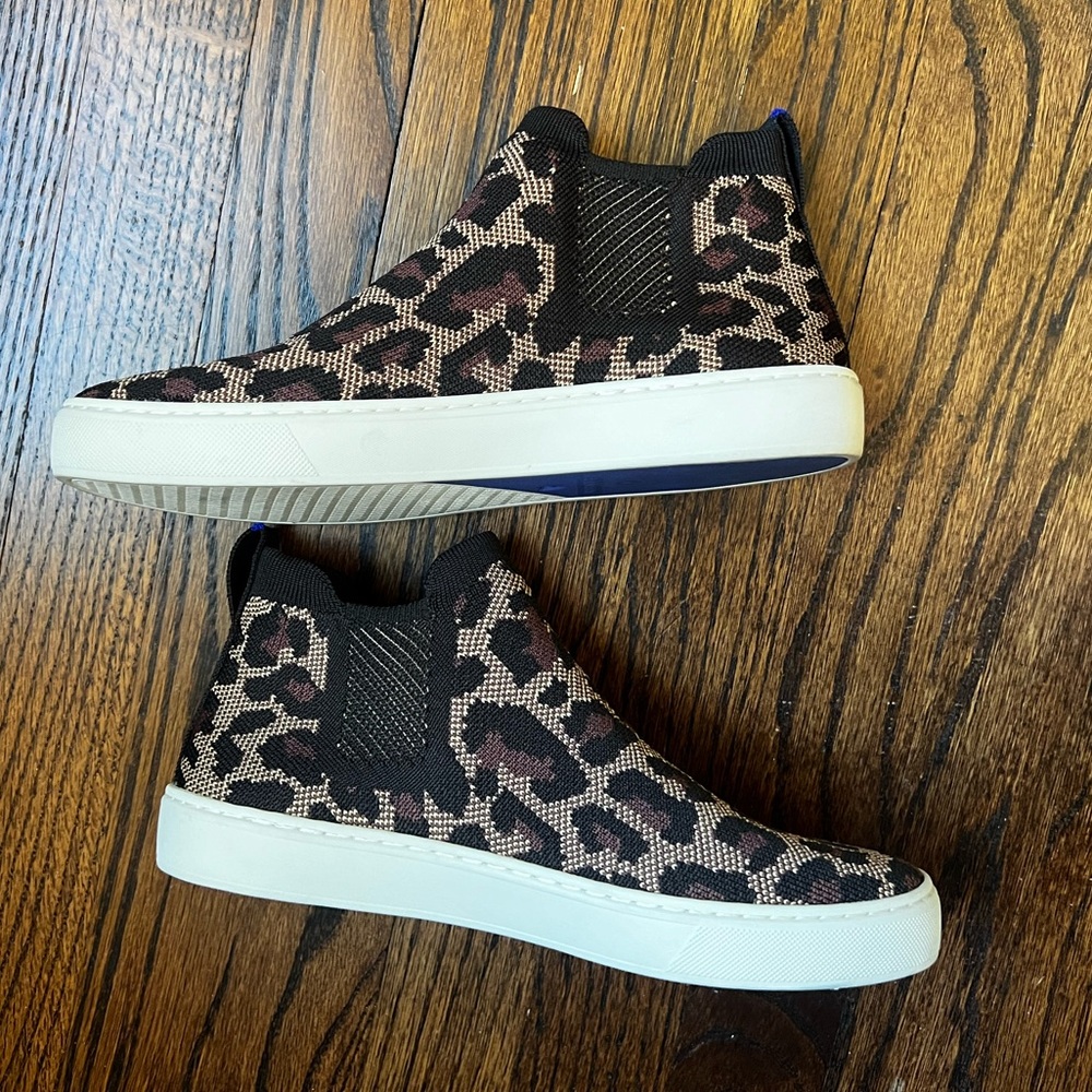 Rothy’s Chelsea Big Cat Print Leopard Sneaker Women’s Size 8